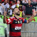 Everton Ribeiro abre o jogo sobre futuro no Flamengo Ciclos