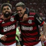 Tite diz se vai escalar Pedro e Gabigol juntos no Flamengo