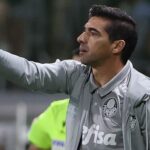 Abel admite que foi injusto com jogador do Palmeiras: 'Único que pode reclamar de mim'