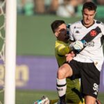 Vegetti é expulso, Vasco leva empate do Goiás e segue drama contra rebaixamento
