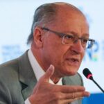 Alckmin defende imposto de importacao para compras ate US 50