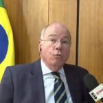 Chanceler do Brasil se nega a falar com embaixador de