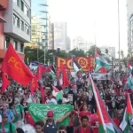 Militantes de esquerda fazem batucada durante manifestacao em apoio ao.webp