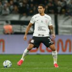 Corinthians inicia negociação para ter Veríssimo em definitivo