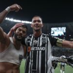 Atletico MG vence Sao Paulo com gol nos acrescimos e segue