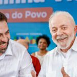 Lula coloca Guilherme Boulos em palanque em evento oficial do