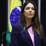 deputada critica o governo Lula