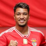 Benfica anuncia contratacao do atacante Marcos Leonardo ex Santos