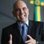 Em ato do 81 Moraes defende regulacao das redes sociais