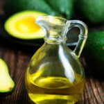 Oleo de abacate divide espaco com o azeite de oliva