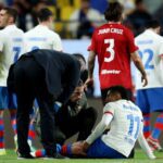 Raphinha sofre lesão muscular e deve desfalcar Barcelona em decisão