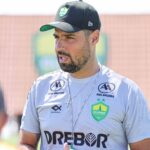 Deyverson 'fura' Corinthians e já se despede de António Oliveira
