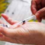 Efeito das vacinas contra COVID da Pfizer e Moderna foi