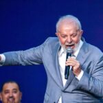 Pedido de impeachment de Lula recebe apoio do Novo