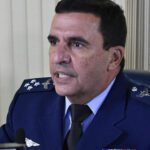 Ex comandante do Exercito teria amecado prender Bolsonaro diz militar