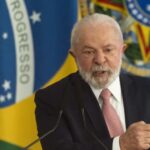 Lula diz que Bolsonaro tentou dar um golpe e que