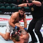 UFC: americano dá cabeçada na coxa de rival e 'nocauteia a si mesmo'